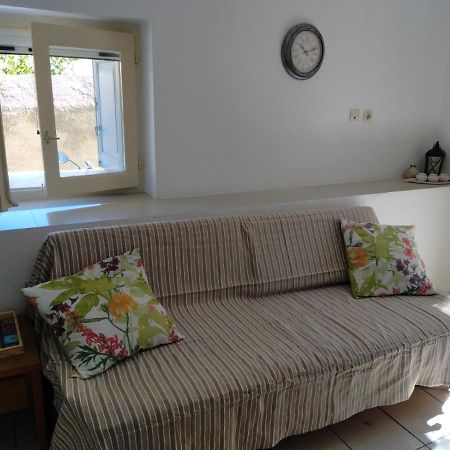 Artemis Ermoupoli Centre Appartement Pour Petit Budget Backpackers Exterior foto