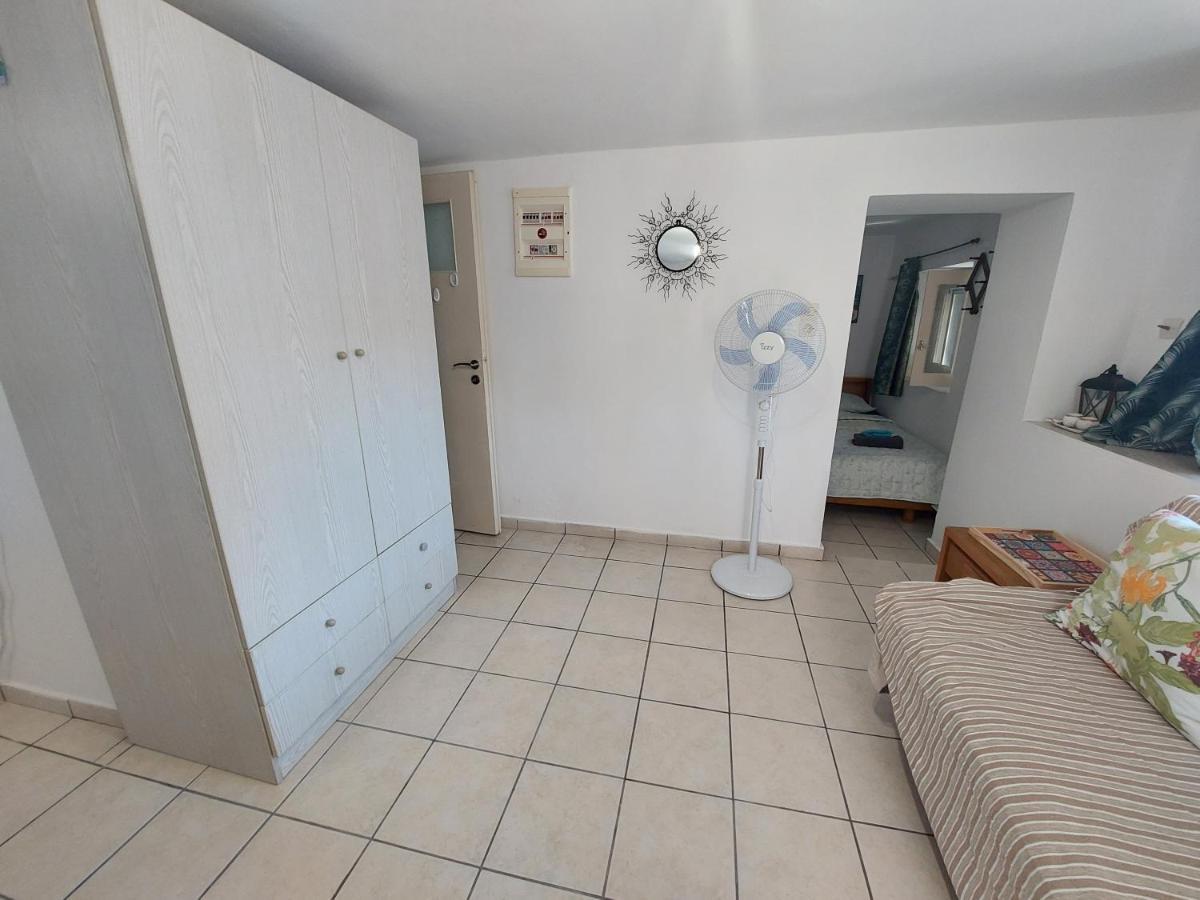 Artemis Ermoupoli Centre Appartement Pour Petit Budget Backpackers Exterior foto